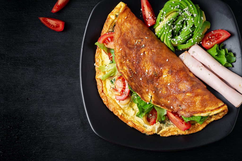 Keto-omeletti: Herkullinen ja helppo aamiainen